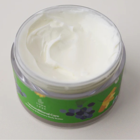 Luma & Leaf Skincare Set - Picture 7 of 15